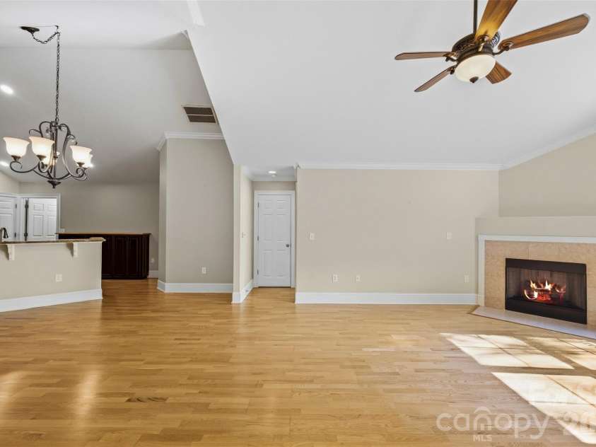 2808 Polo Club Boulevard, Matthews, NC 28105.  MLS# CAR4427740, YatesRealty ID 52571. 