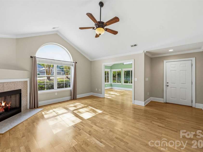 2808 Polo Club Boulevard, Matthews, NC 28105.  MLS# CAR4427740, YatesRealty ID 52571. 