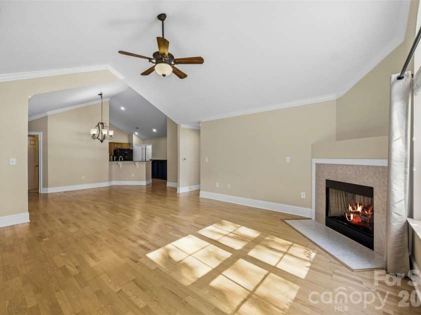 2808 Polo Club Boulevard, Matthews, NC 28105.  MLS# CAR4427740, YatesRealty ID 52571. 