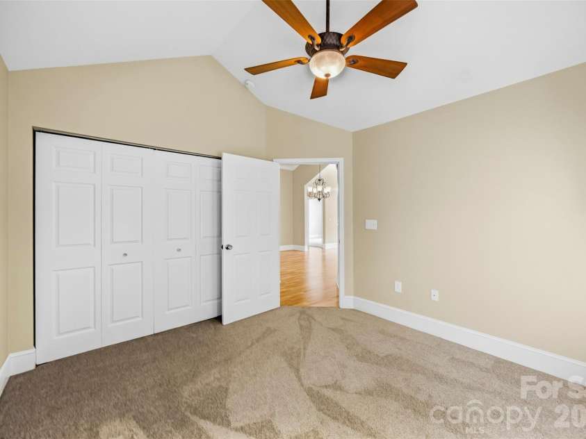 2808 Polo Club Boulevard, Matthews, NC 28105.  MLS# CAR4427740, YatesRealty ID 52571. 