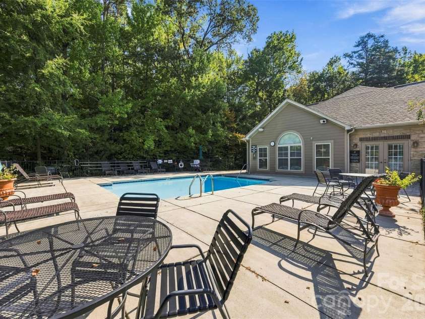 2808 Polo Club Boulevard, Matthews, NC 28105.  MLS# CAR4427740, YatesRealty ID 52571. 