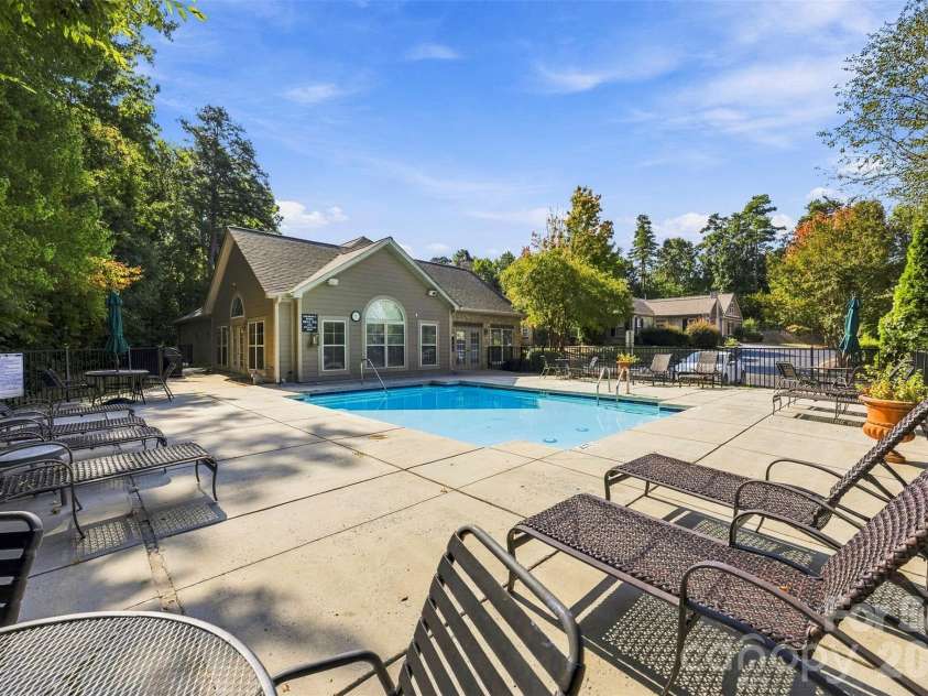 2808 Polo Club Boulevard, Matthews, NC 28105.  MLS# CAR4427740, YatesRealty ID 52571. 