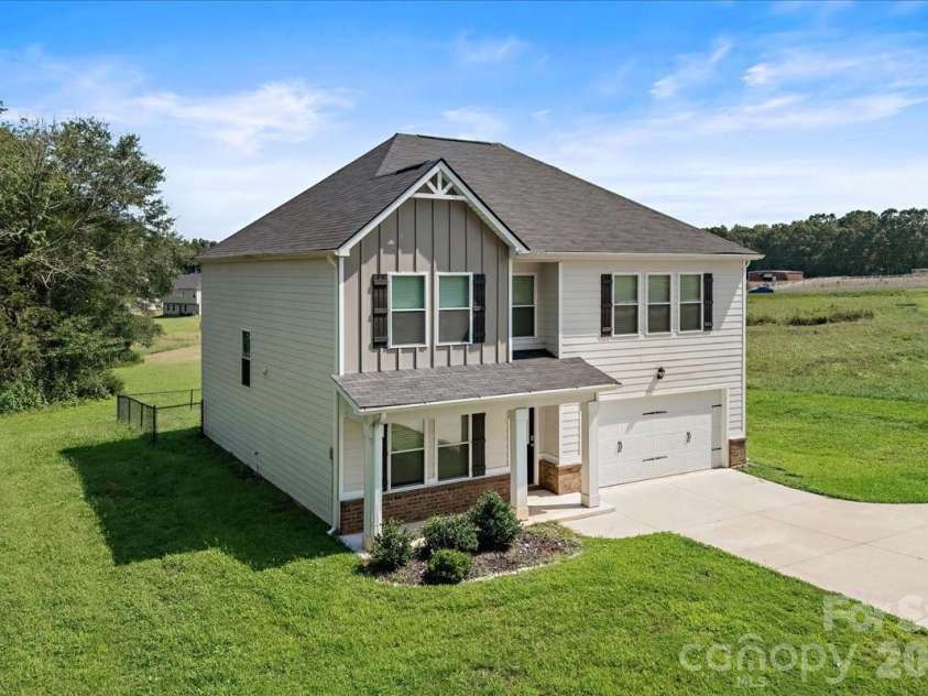 536 Grassy Pond Road, Gaffney, SC 29341.  MLS# CAR4426741, YatesRealty ID 52574. 