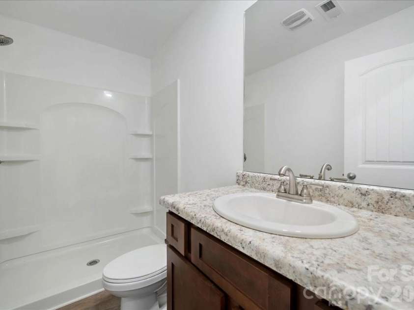 536 Grassy Pond Road, Gaffney, SC 29341.  MLS# CAR4426741, YatesRealty ID 52574. Downstairs Full Bath