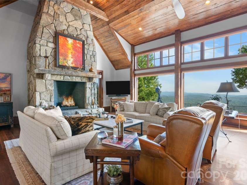 1914 Toxaway Drive, Lake Toxaway, NC 28747.  MLS# CAR4427899, YatesRealty ID 52578. 