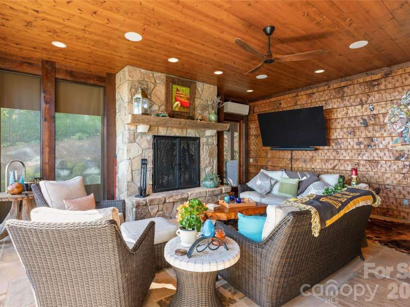 1914 Toxaway Drive, Lake Toxaway, NC 28747.  MLS# CAR4427899, YatesRealty ID 52578. 