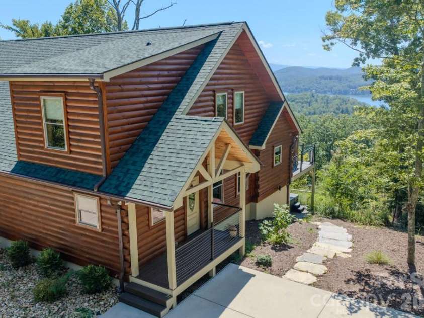 167 Hawks Nest Trail, Lake Lure, NC 28746.  MLS# CAR4423265, YatesRealty ID 52579. 