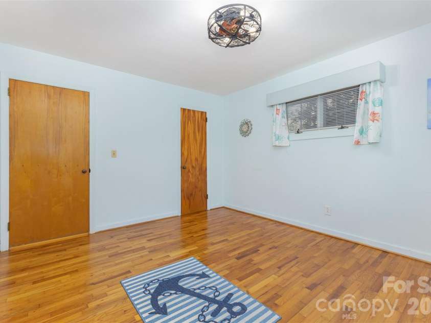 100 Ruby Lane, Gastonia, NC 28054.  MLS# CAR4400313, YatesRealty ID 5258. 