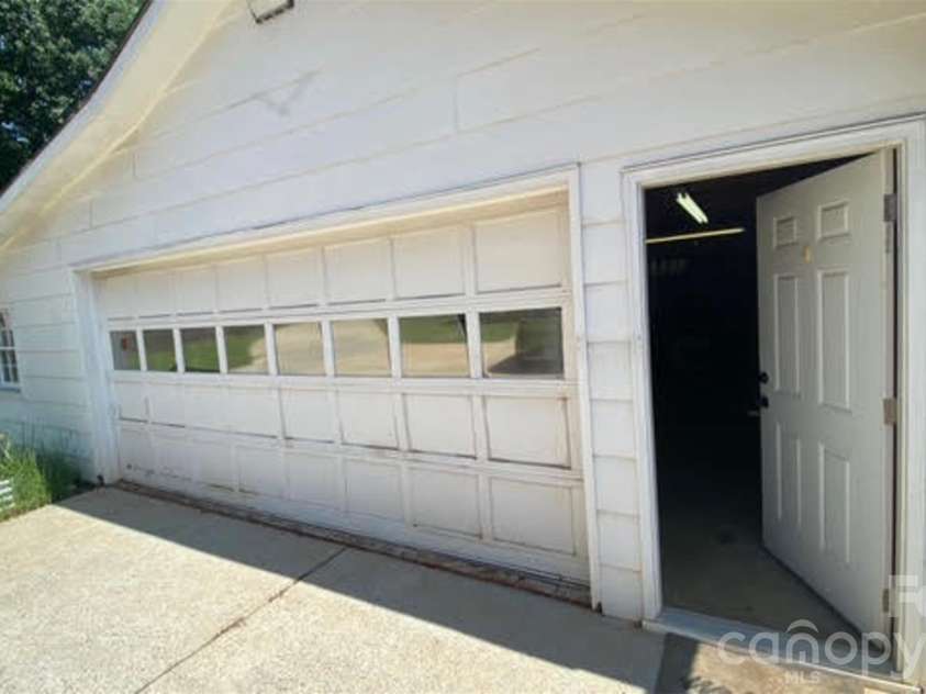 100 Ruby Lane, Gastonia, NC 28054.  MLS# CAR4400313, YatesRealty ID 5258. 