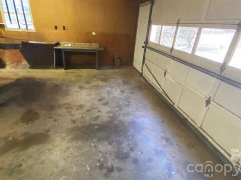 100 Ruby Lane, Gastonia, NC 28054.  MLS# CAR4400313, YatesRealty ID 5258. 