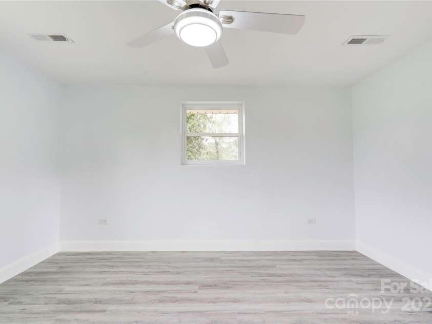 245 College Avenue, Shelby, NC 28152.  MLS# CAR4282988, YatesRealty ID 5258. Bedroom 1