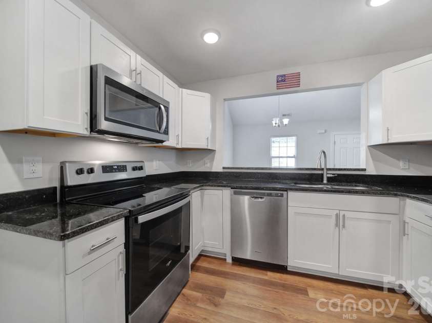 230 Clinton Avenue, Rock Hill, SC 29730.  MLS# CAR4427051, YatesRealty ID 52580. 