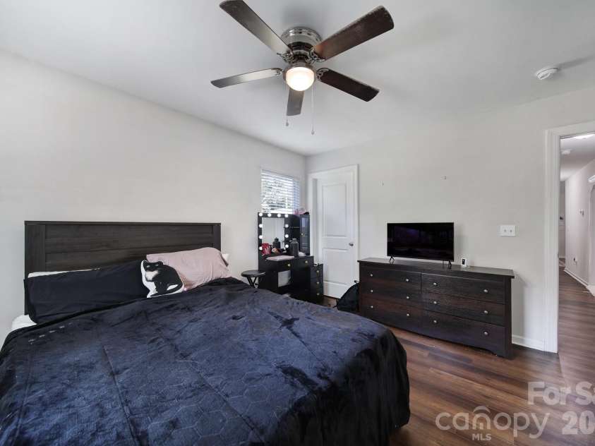 230 Clinton Avenue, Rock Hill, SC 29730.  MLS# CAR4427051, YatesRealty ID 52580. 