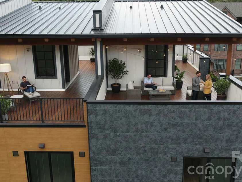 228 Broadway Street, Asheville, NC 28801.  MLS# CAR4426970, YatesRealty ID 52583. 