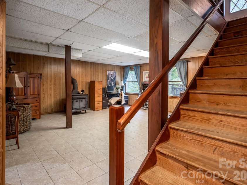 101 Guffey Mountain Road, Fairview, NC 28730.  MLS# CAR4426718, YatesRealty ID 52584. 
