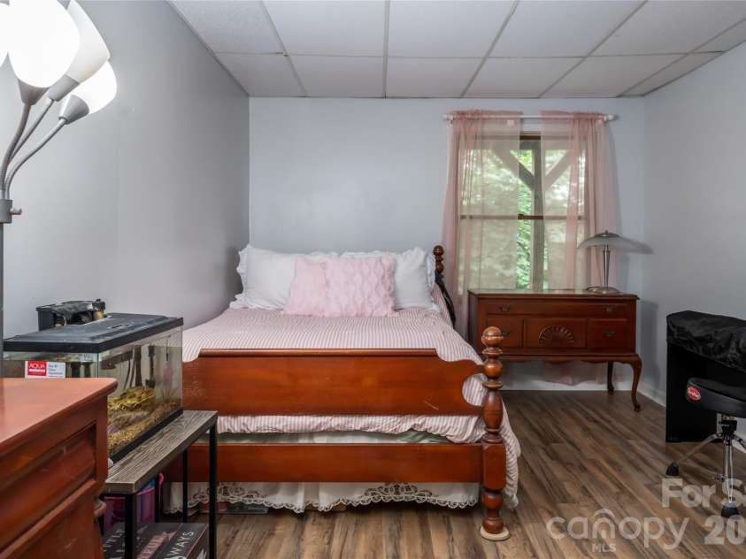 101 Guffey Mountain Road, Fairview, NC 28730.  MLS# CAR4426718, YatesRealty ID 52584. Downstairs bedroom #1