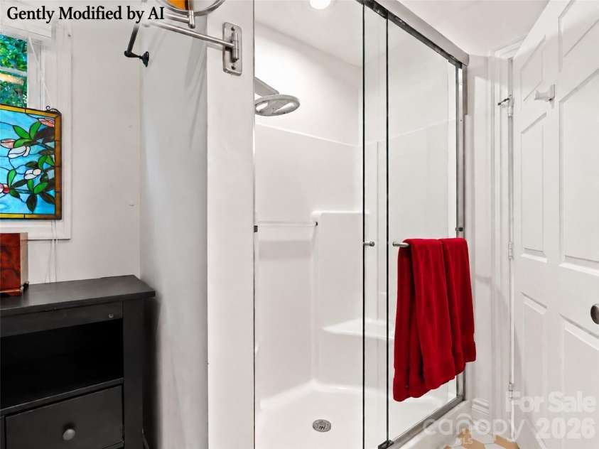 15 Baird Alley, Asheville, NC 28804.  MLS# CAR4426450, YatesRealty ID 52585. 