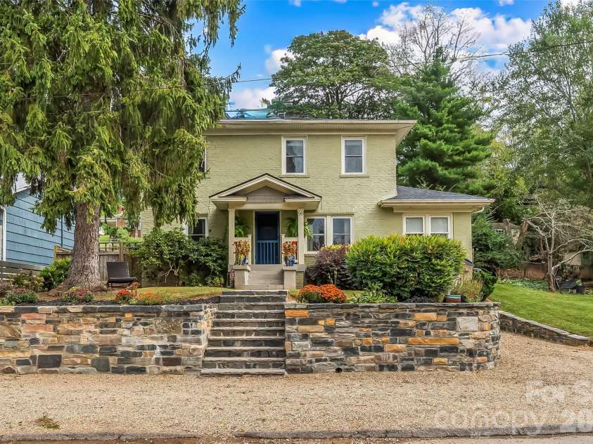 96 Longview Road, Asheville, NC 28806.  MLS# CAR4425822, YatesRealty ID 52587. 