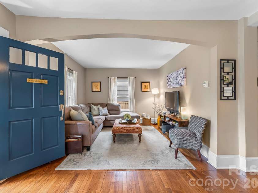 96 Longview Road, Asheville, NC 28806.  MLS# CAR4425822, YatesRealty ID 52587. 