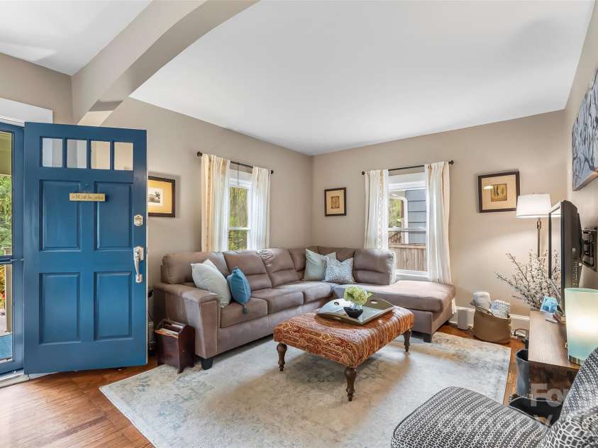96 Longview Road, Asheville, NC 28806.  MLS# CAR4425822, YatesRealty ID 52587. 