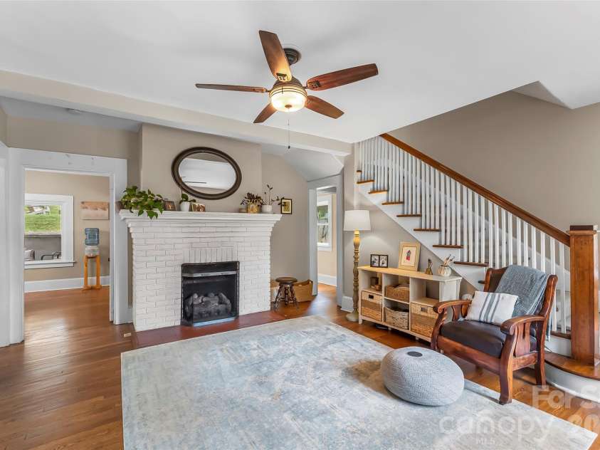 96 Longview Road, Asheville, NC 28806.  MLS# CAR4425822, YatesRealty ID 52587. 