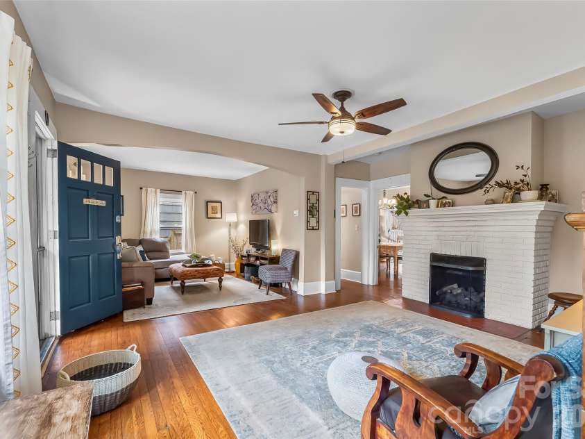 96 Longview Road, Asheville, NC 28806.  MLS# CAR4425822, YatesRealty ID 52587. 