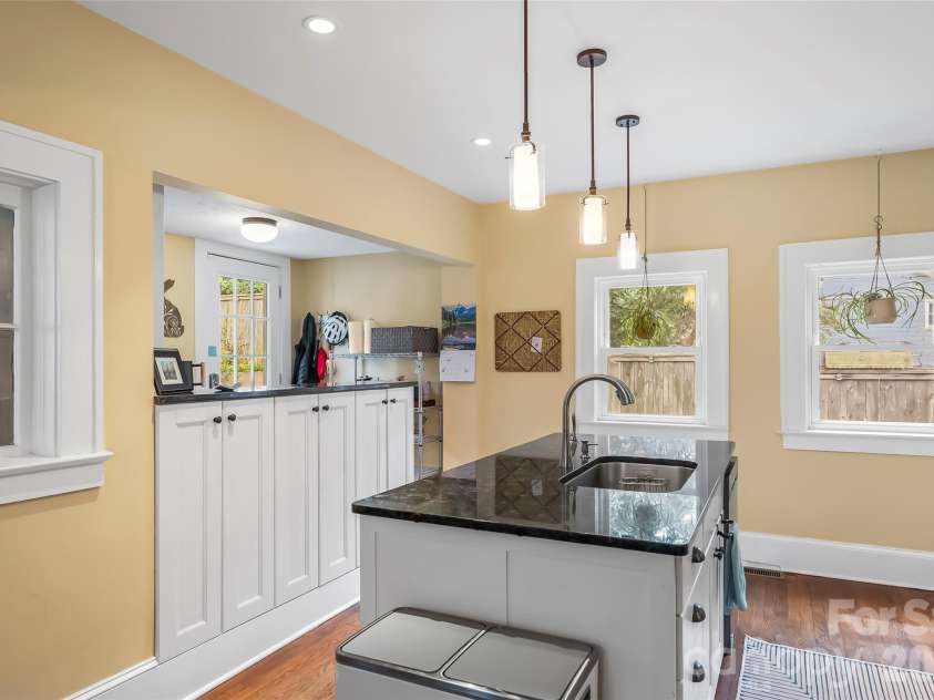 96 Longview Road, Asheville, NC 28806.  MLS# CAR4425822, YatesRealty ID 52587. 
