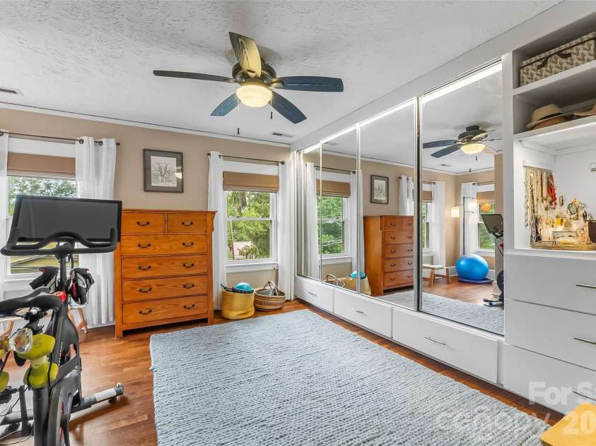 96 Longview Road, Asheville, NC 28806.  MLS# CAR4425822, YatesRealty ID 52587. 