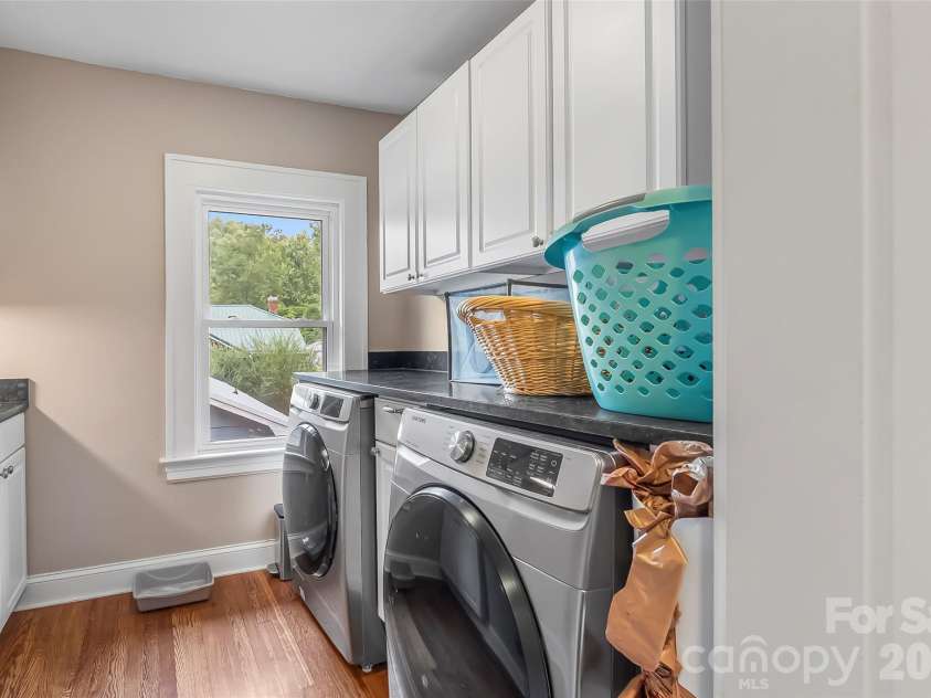 96 Longview Road, Asheville, NC 28806.  MLS# CAR4425822, YatesRealty ID 52587. 
