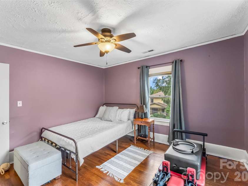 96 Longview Road, Asheville, NC 28806.  MLS# CAR4425822, YatesRealty ID 52587. 
