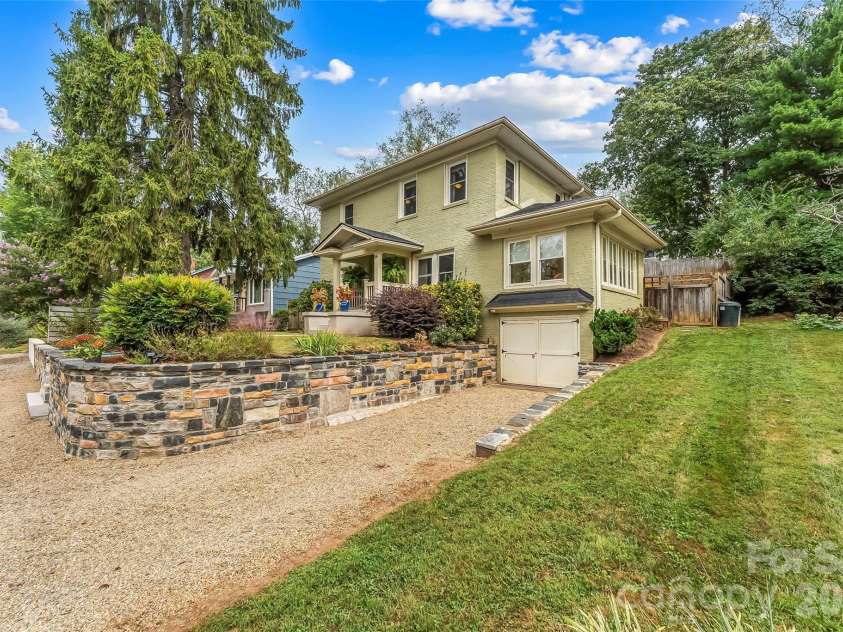 96 Longview Road, Asheville, NC 28806.  MLS# CAR4425822, YatesRealty ID 52587. 