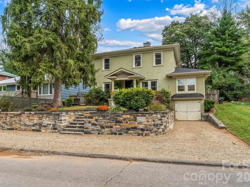 96 Longview Road, Asheville, NC 28806.  MLS# CAR4425822, YatesRealty ID 52587. 