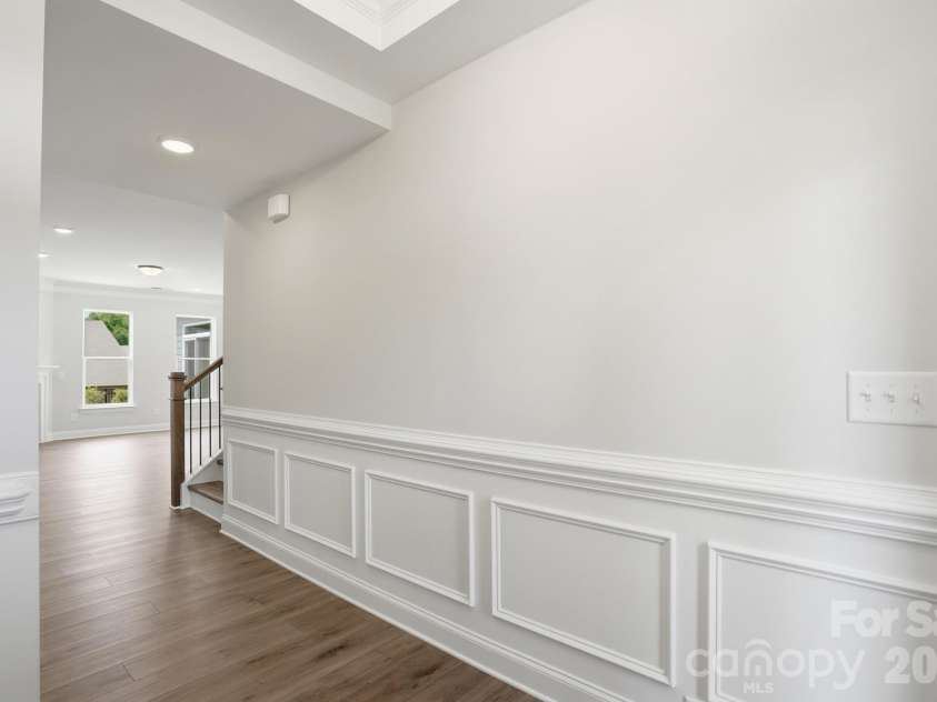 122 Dunlavin Way, Mooresville, NC 28115.  MLS# CAR4339879, YatesRealty ID 52588. Entryway