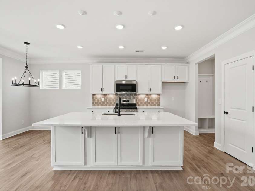122 Dunlavin Way, Mooresville, NC 28115.  MLS# CAR4339879, YatesRealty ID 52588. Kitchen