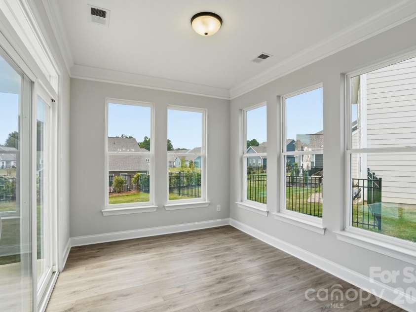 122 Dunlavin Way, Mooresville, NC 28115.  MLS# CAR4339879, YatesRealty ID 52588. Sunroom