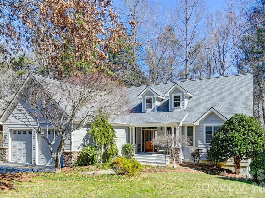 43 Kuykendall Court, Hendersonville, NC 28739.  MLS# CAR4354970, YatesRealty ID 5259. 