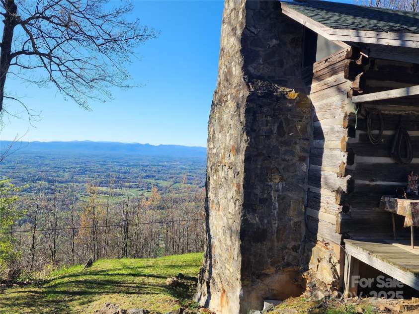 6306 Burkemont Road, Morganton, NC 28655.  MLS# CAR4142584, YatesRealty ID 5259. 