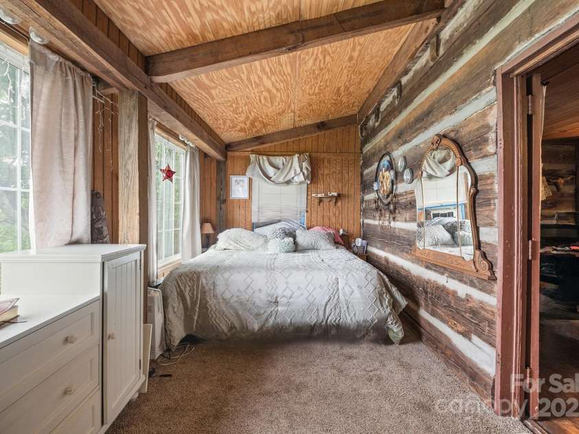 6306 Burkemont Road, Morganton, NC 28655.  MLS# CAR4142584, YatesRealty ID 5259. 