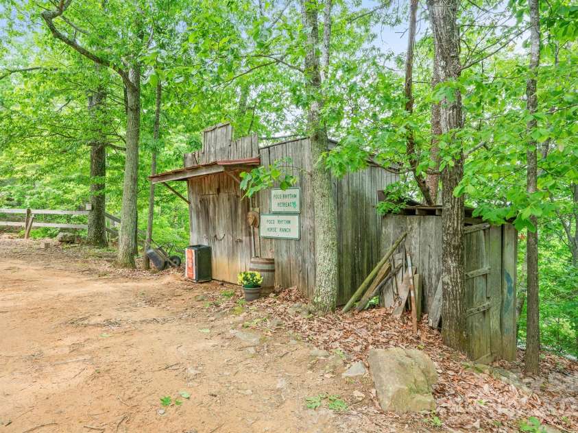 6306 Burkemont Road, Morganton, NC 28655.  MLS# CAR4142584, YatesRealty ID 5259. 