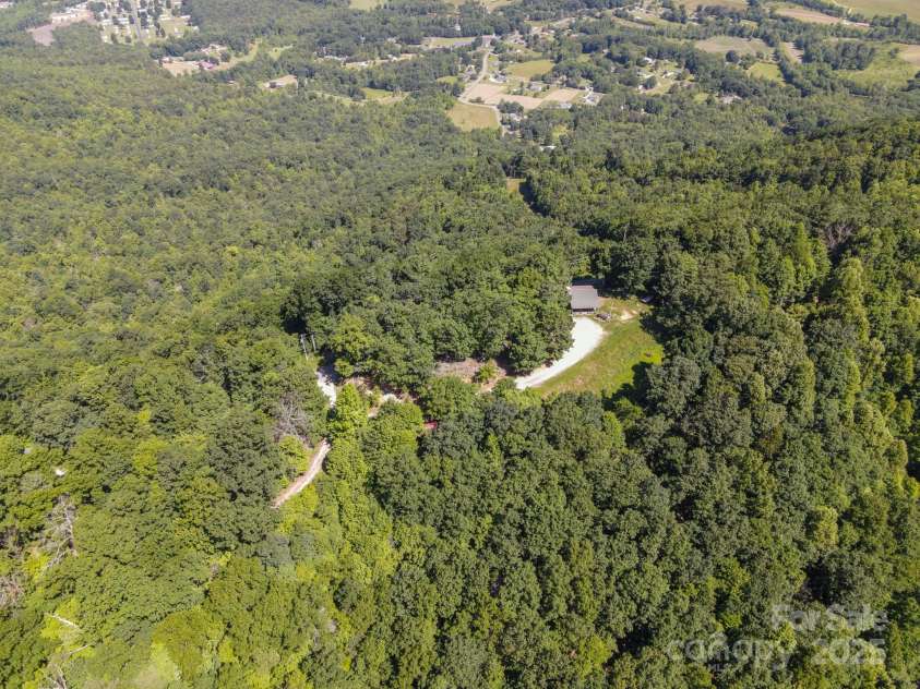 6306 Burkemont Road, Morganton, NC 28655.  MLS# CAR4142584, YatesRealty ID 5259. 
