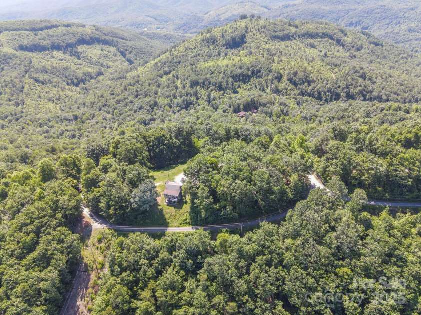 6306 Burkemont Road, Morganton, NC 28655.  MLS# CAR4142584, YatesRealty ID 5259. 