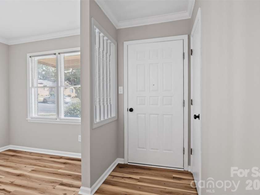 147 Glenwood Drive, Rock Hill, SC 29732.  MLS# CAR4427645, YatesRealty ID 52592. 