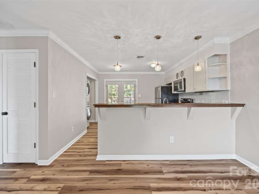 147 Glenwood Drive, Rock Hill, SC 29732.  MLS# CAR4427645, YatesRealty ID 52592. 