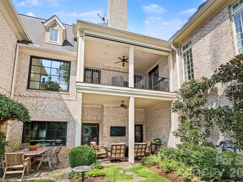 2250 Colony Road, Charlotte, NC 28209.  MLS# CAR4427579, YatesRealty ID 52595. 