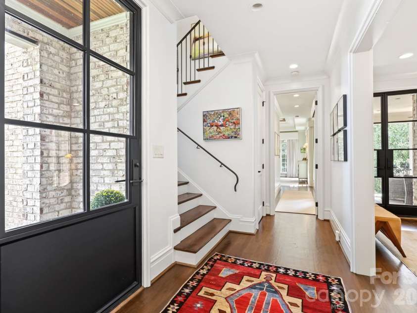 2250 Colony Road, Charlotte, NC 28209.  MLS# CAR4427579, YatesRealty ID 52595. 