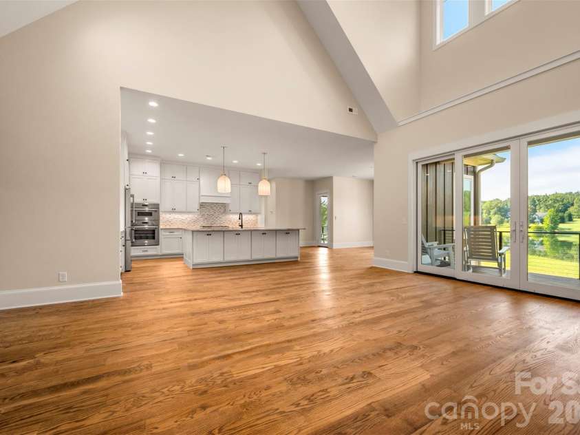 978 Mapleton Lane, Columbus, NC 28722.  MLS# CAR4427170, YatesRealty ID 52597. 