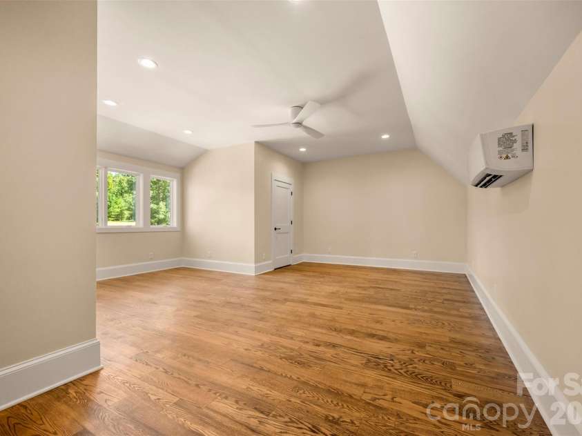 978 Mapleton Lane, Columbus, NC 28722.  MLS# CAR4427170, YatesRealty ID 52597. 