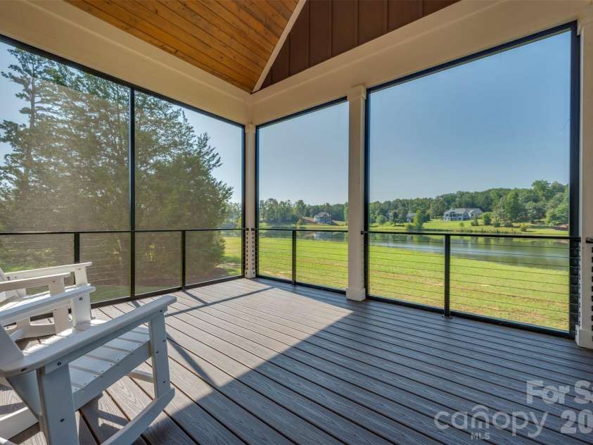 978 Mapleton Lane, Columbus, NC 28722.  MLS# CAR4427170, YatesRealty ID 52597. 