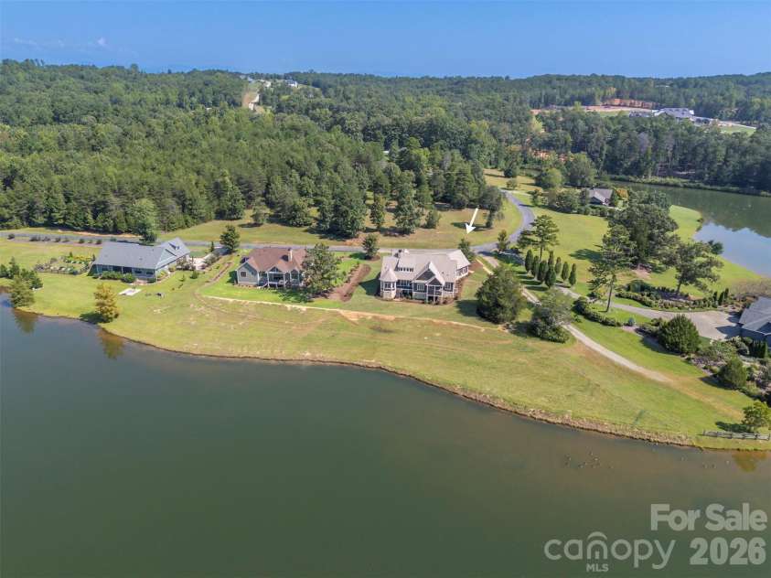 978 Mapleton Lane, Columbus, NC 28722.  MLS# CAR4427170, YatesRealty ID 52597. 