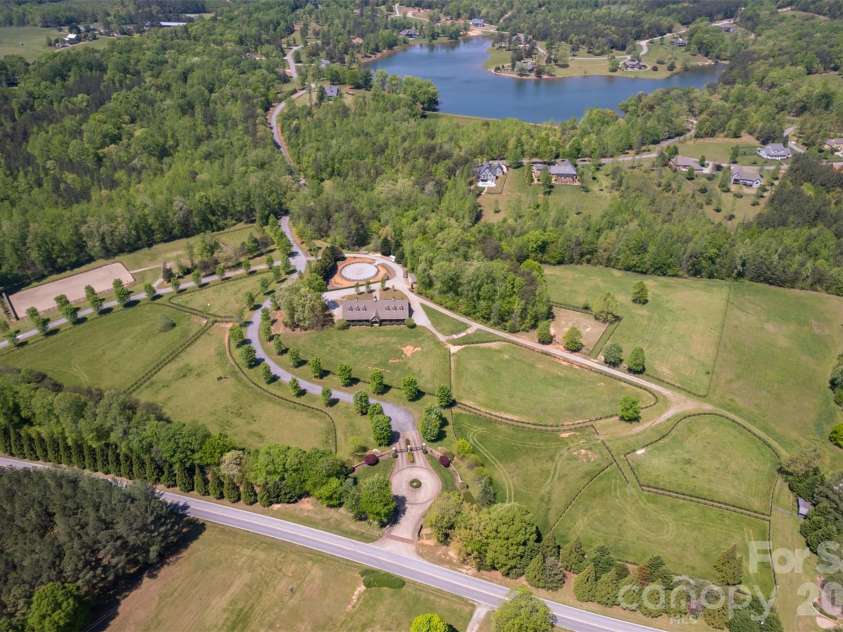 978 Mapleton Lane, Columbus, NC 28722.  MLS# CAR4427170, YatesRealty ID 52597. 